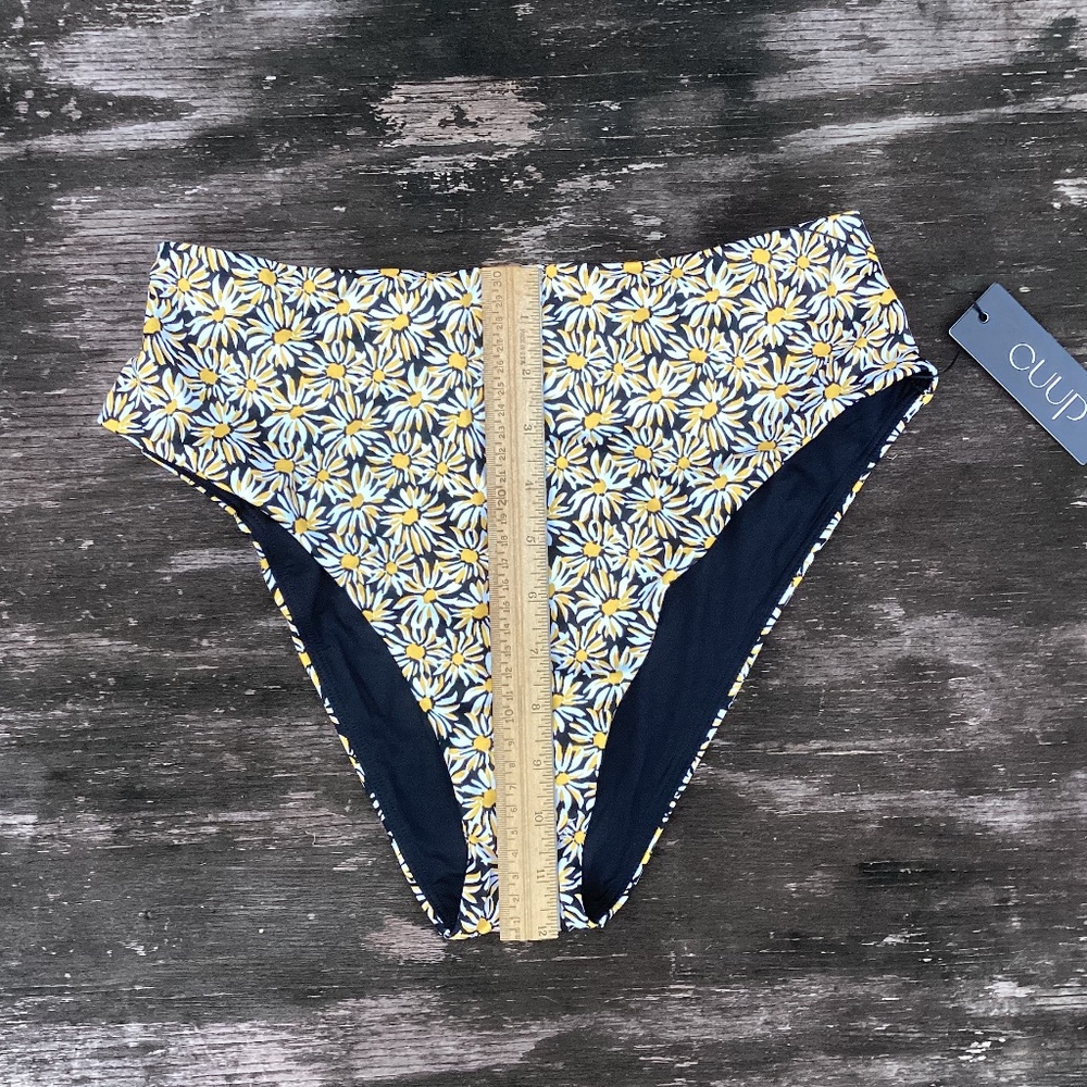 CUUP swimwear plunge + high waist Ditsy Bloom Sun - Picture 5 of 5